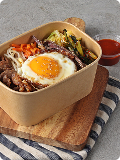 Lives in Music THE MOON ENTERTAINMENT